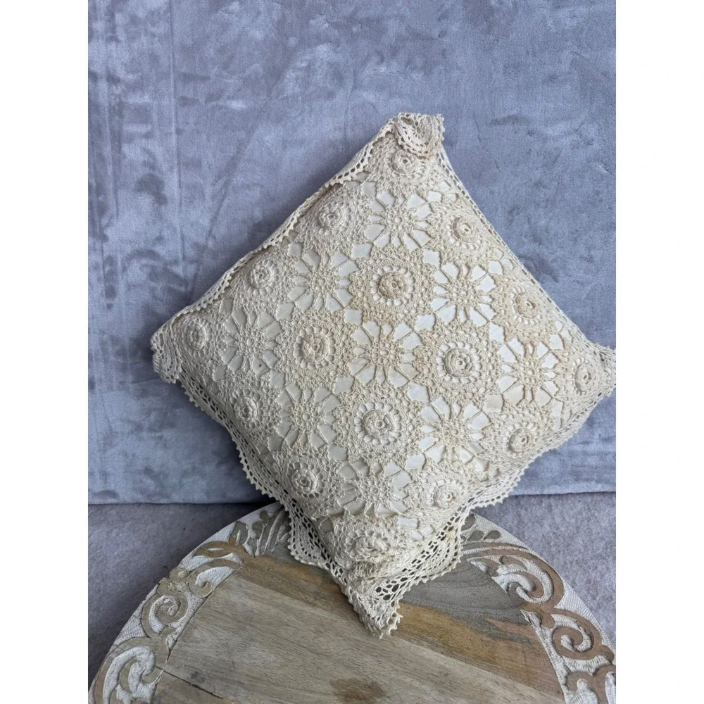 Vintage Handmade Crochet Lace Throw Pillow Cream Floral Medallion Square Accent